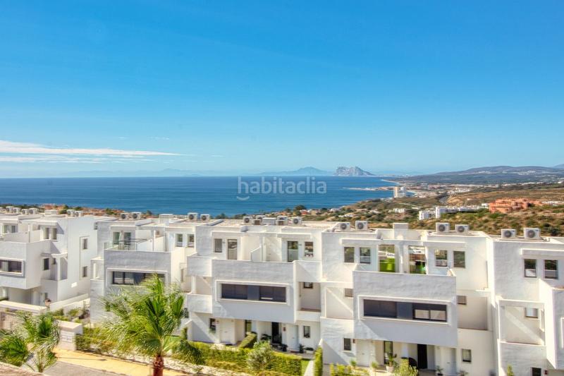 Foto 5ad78fa0-bf23-4a2f-b6fa-b5fceb90417a. Casa adossada amb calefacció aparcament piscina a Manilva