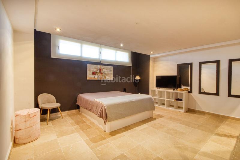 Foto bbb0efd4-e31a-4073-a541-0b2d4c6c5668. Casa adossada amb calefacció aparcament piscina a Manilva