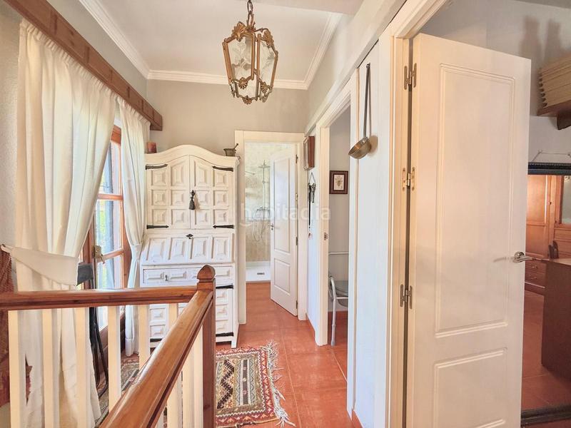 Foto e27b4890-4cad-4734-bdb5-68da75177f1e. Casa aparellada amb calefacció a Centro ciudad Fuengirola