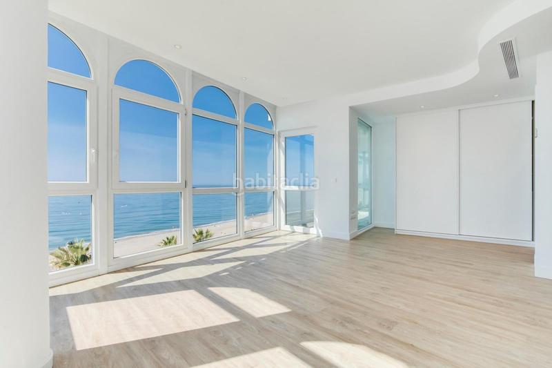 Foto 7c5c82e6-4c2e-4071-a800-6f5f00ed9537. Dachwohnung mit heizung parking in Bel - Air Estepona