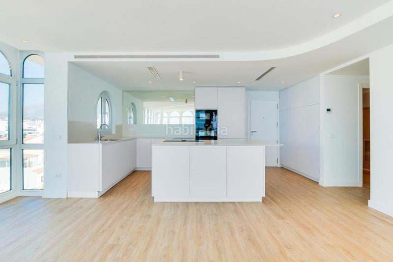 Foto f4b99966-1a7a-49d5-ab10-aad6f81cbf87. Dachwohnung mit heizung parking in Bel - Air Estepona