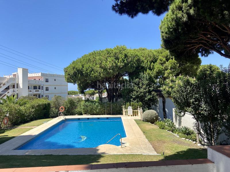 Foto 45d0ff4b-b7df-43fb-8d1e-827894f7fe41. Estudio  en planta baja en Calahonda en Calahonda Mijas