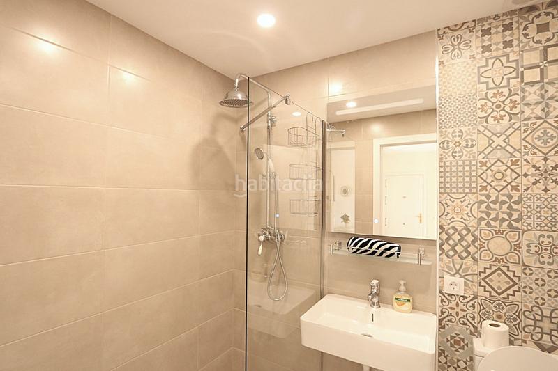 Foto 7c31fe11-8868-44aa-84e7-db75d51f1a7c. Apartament amb calefacció aparcament piscina a Las Gaviotas - Carvajal Fuengirola