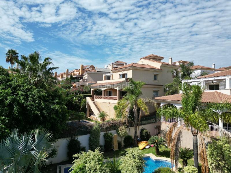 Foto bdd72083-30a5-4f94-aa1d-7f0e7c69db03. Chalet con riscaldamento parcheggio piscina in Riviera del Sol Mijas