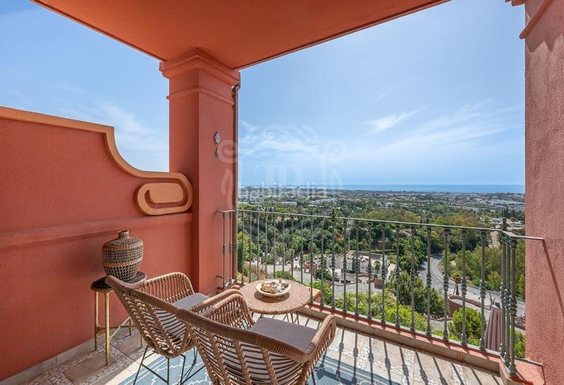 Foto 4a32da2e-d839-4e19-8148-ab49d8d816cf. Duplex avec chauffage parking piscine dans La Quinta Benahavís