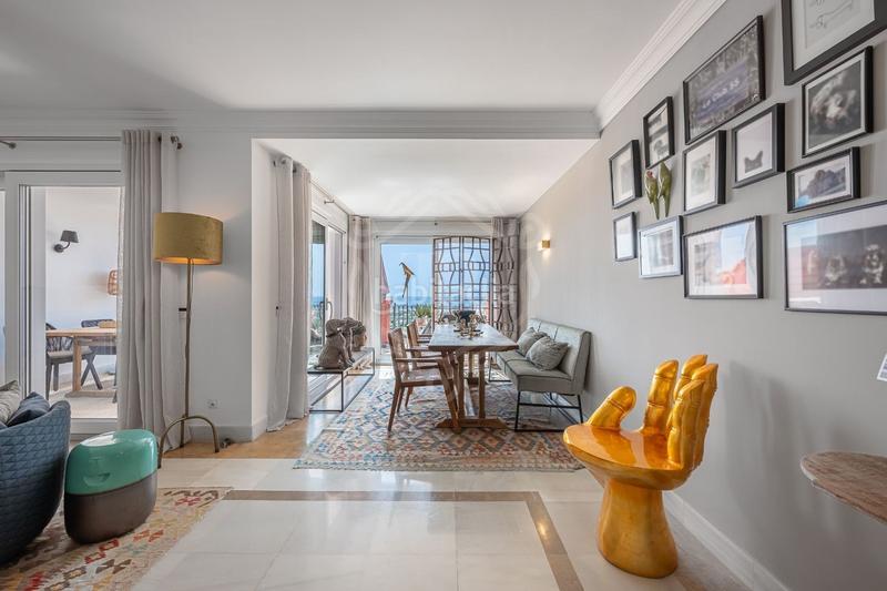 Foto 8b3594a6-bd9f-4953-b0cb-585416405575. Duplex avec chauffage parking piscine dans La Quinta Benahavís