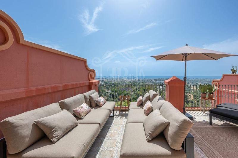 Foto 9030b569-6c18-49f3-ab7d-62df6257064e. Duplex avec chauffage parking piscine dans La Quinta Benahavís