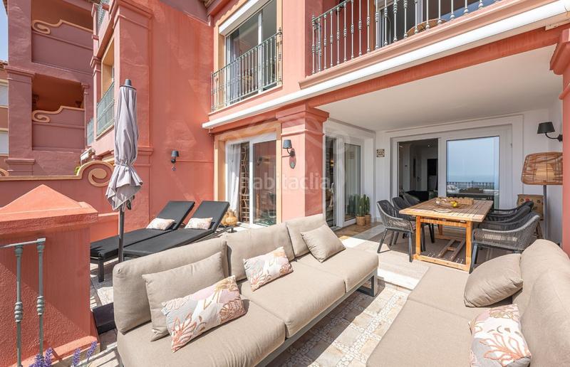 Foto 9dac5491-af78-4c5e-8493-37064fa1bb39. Duplex avec chauffage parking piscine dans La Quinta Benahavís