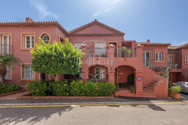 Foto b30d14ac-1726-4cf8-a9a1-75a8838d0b02. Duplex avec chauffage parking piscine dans La Quinta Benahavís