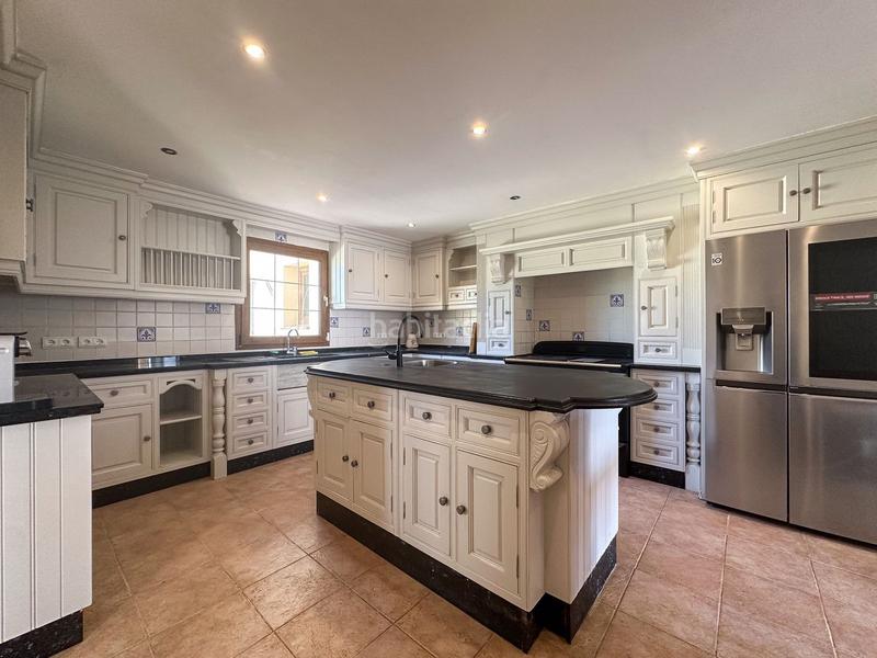 Foto ca7d0c46-2e40-4aa5-96c3-240821ccb034. Chalet with heating parking pool in Centro Mijas