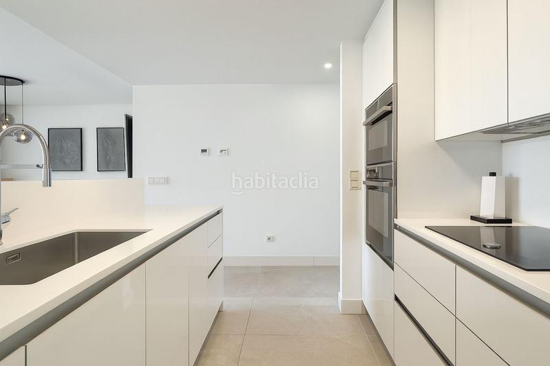 Foto 036c90e3-a790-442b-8b0d-a6fdb1b3dcd5. Duplex avec chauffage parking piscine dans Cabopino - Artola Marbella