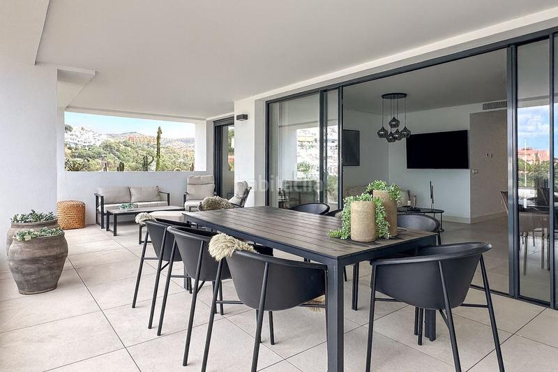 Foto 27f8f6fd-6537-4636-964d-a9616012f8d1. Duplex avec chauffage parking piscine dans Cabopino - Artola Marbella