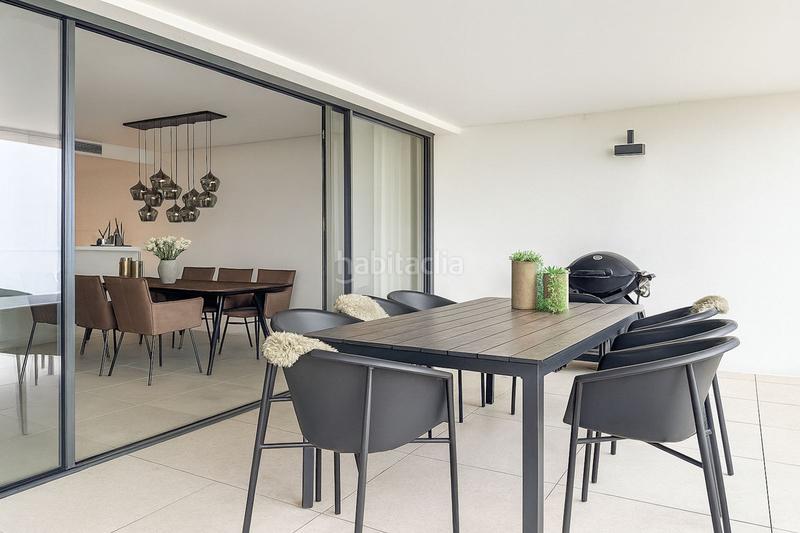 Foto 3387b165-ac76-4bb0-92da-638631e50dd0. Duplex avec chauffage parking piscine dans Cabopino - Artola Marbella