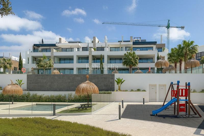 Foto 4e45a07a-c211-4139-878a-b69dabf30583. Duplex avec chauffage parking piscine dans Cabopino - Artola Marbella