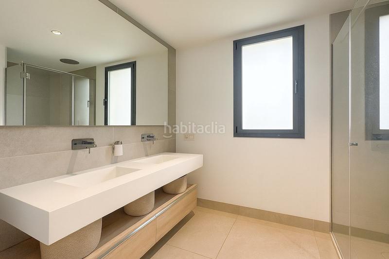 Foto b11b2a0c-6ab0-4834-ba71-90f95b70c258. Duplex avec chauffage parking piscine dans Cabopino - Artola Marbella