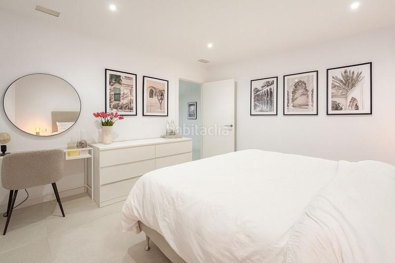 Foto c6d949e6-f71c-4e13-a31c-7be2c51f2c4a. Duplex avec chauffage parking piscine dans Cabopino - Artola Marbella