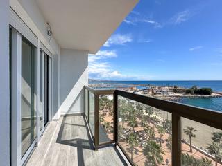 Apartament a Centro ciudad. Apartamento en planta media de 1 dormitorios en fuengirola