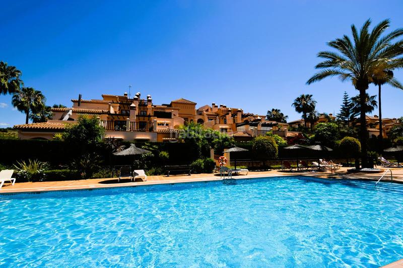 Foto 9b5672d4-ff2c-4822-8425-3cd99ce6990e. Rez-de-chaussée avec chauffage parking piscine dans Mijas