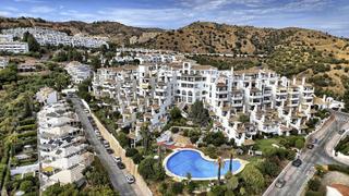 Apartament a Calahonda. Apartamento en planta media de 2 dormitorios en calahonda