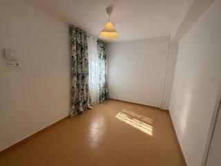 Rez-de-chaussée à Centro ciudad. Apartamento en planta baja de 2 dormitorios en fuengirola