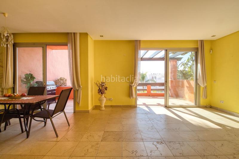 Foto 3604f5d1-2ba2-4ba0-9e3b-ec0ac918ba00. Casa adosada adosado de 4 dormitorios en San Luis de Sabinillas Manilva