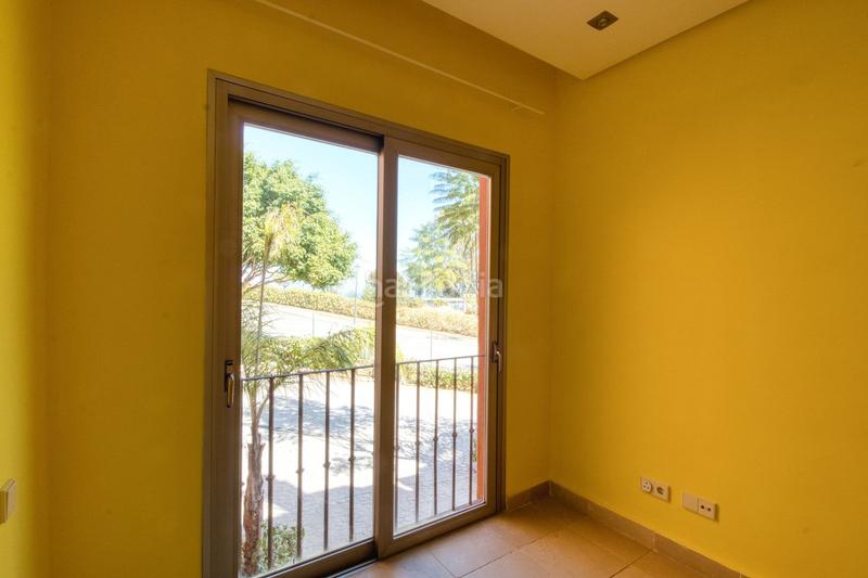 Foto 9fe730f8-2b45-4b0c-a74c-0e3abe6614bb. Casa adosada adosado de 4 dormitorios en San Luis de Sabinillas Manilva