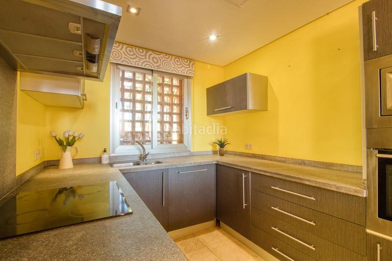 Foto ed53cfb1-badb-459a-ba31-8f7c7d13cd3b. Casa adosada adosado de 4 dormitorios en San Luis de Sabinillas Manilva