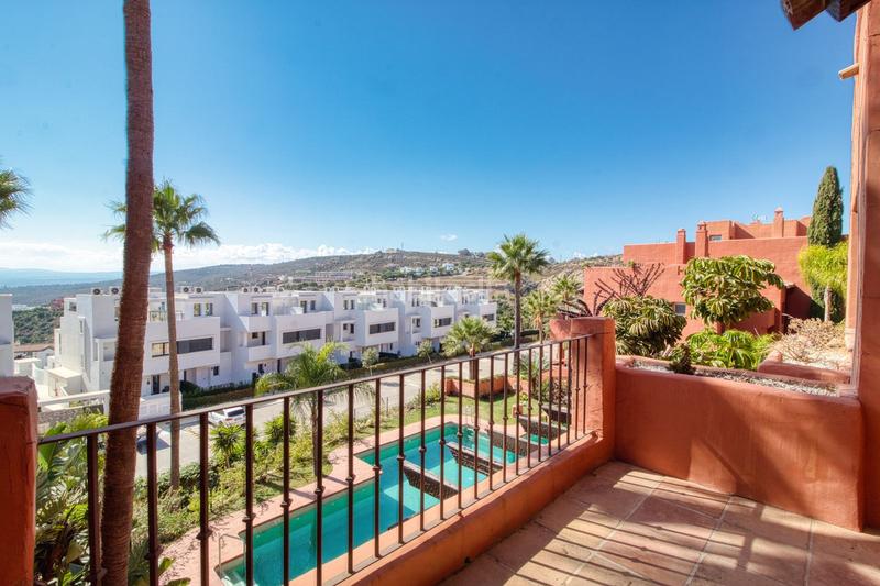 Foto efe7bf36-4549-4336-995b-984a8cf33c19. Casa adosada adosado de 4 dormitorios en San Luis de Sabinillas Manilva