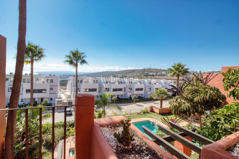 Foto f7aa4607-2be1-4e74-a6ec-4ed9e66b2535. Casa adosada adosado de 4 dormitorios en San Luis de Sabinillas Manilva