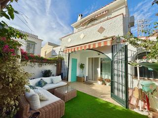 Casa aparellada a Calahonda. Casa pareada de 2 dormitorios en calahonda