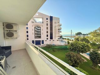 Apartament a Centro ciudad. Apartamento en planta media de 2 dormitorios en fuengirola