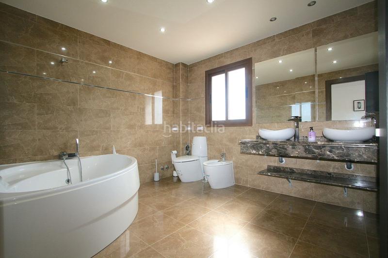 Foto 668926ac-ed9e-4d33-a666-d9b0bf0bd3bc. Chalet villa aislada de 8 dormitorios en sierrezuela en Mijas