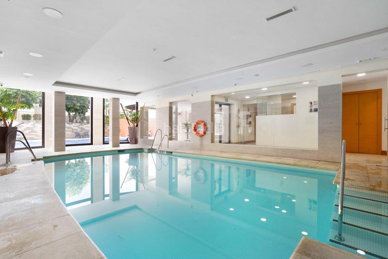 Foto 8115b6a1-d40f-46a6-9f90-bd7d87714fb3. Apartament amb calefacció aparcament piscina a Alto de los Monteros Marbella