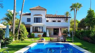 Chalet à El Rosario - Ricmar. Villa aislada de 7 dormitorios en el rosario