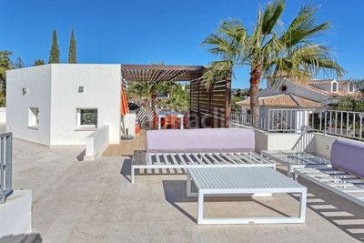 Foto a400dac7-520e-4087-9881-3c89e5eff0cf. Xalet amb calefacció aparcament piscina a El Rosario - Ricmar Marbella