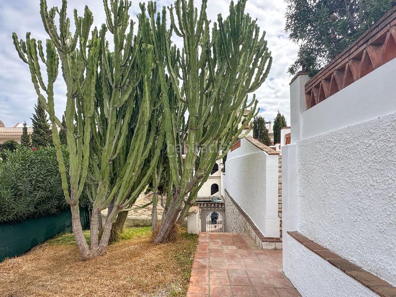 Foto e657fe98-bc51-40bf-bd89-c107f9b3ba75. Chalet mit parking pool in Hipódromo - Cerrado del Águila Mijas