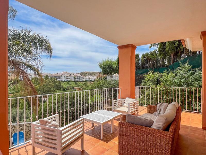 Foto 238e9bdf-b4d9-4391-a5d0-adfe1c73be78. Chalet mit heizung parking pool in Hipódromo - Cerrado del Águila Mijas