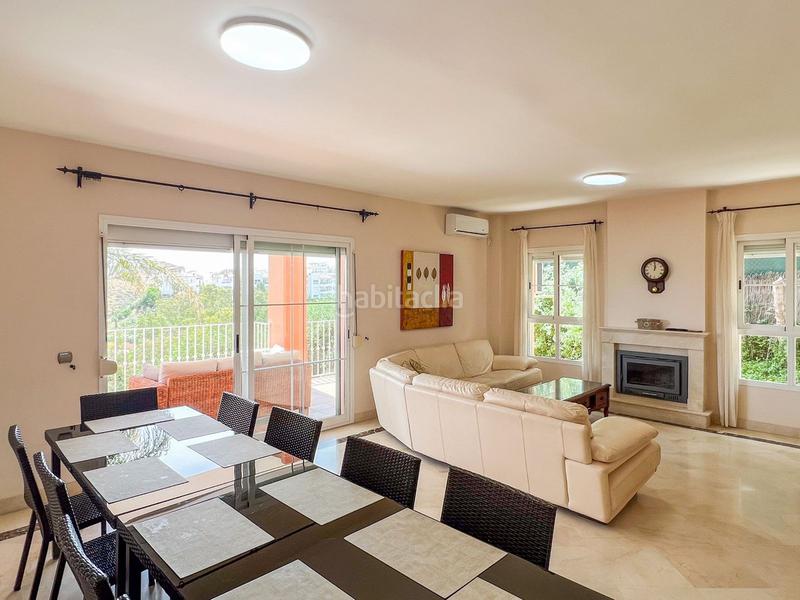 Foto 673df78f-5fdc-4bd8-8bce-66565a62353c. Chalet mit heizung parking pool in Hipódromo - Cerrado del Águila Mijas