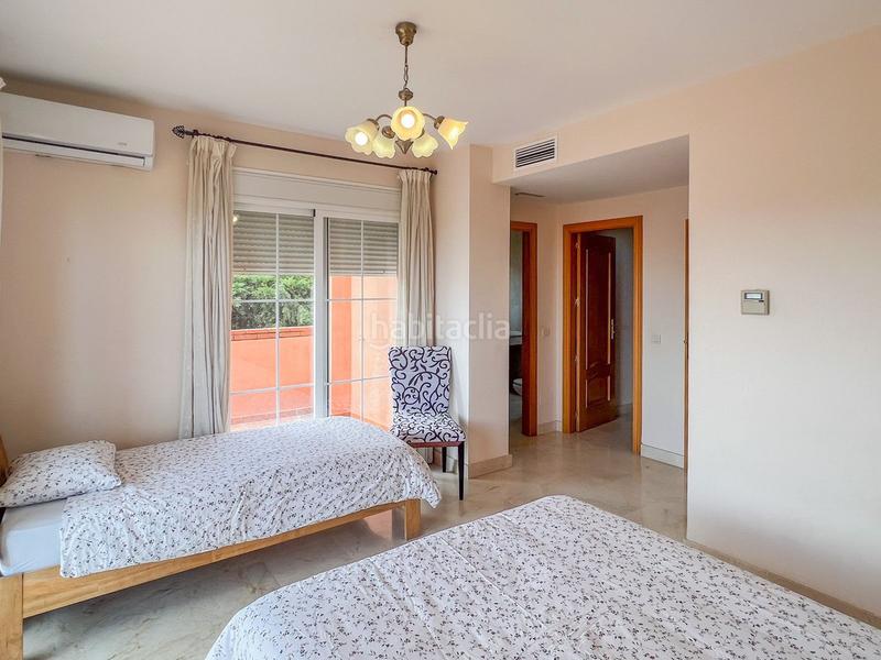 Foto 7cd01435-72b5-4948-8063-104731b63b5a. Chalet mit heizung parking pool in Hipódromo - Cerrado del Águila Mijas