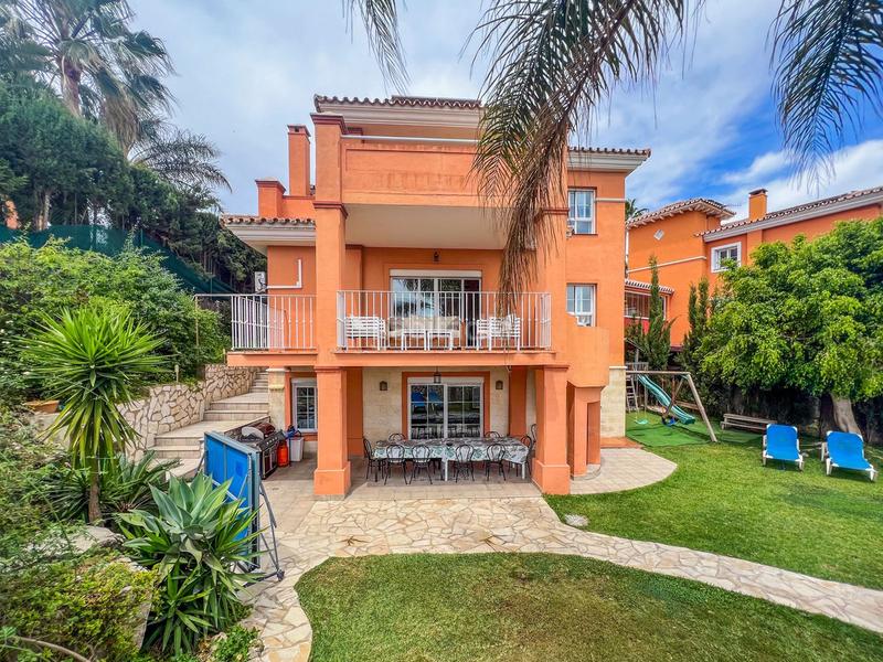 Foto b83ca745-7611-4745-86ac-00be3ad1ad8e. Chalet mit heizung parking pool in Hipódromo - Cerrado del Águila Mijas