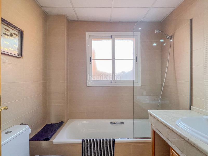 Foto c5183e43-1d24-4061-833f-b9b12f2cc07d. Chalet mit heizung parking pool in Hipódromo - Cerrado del Águila Mijas