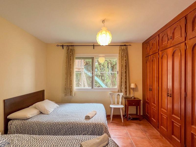 Foto cd180236-0be3-4e4c-9eb6-1dc1020bcb7e. Chalet mit heizung parking pool in Hipódromo - Cerrado del Águila Mijas