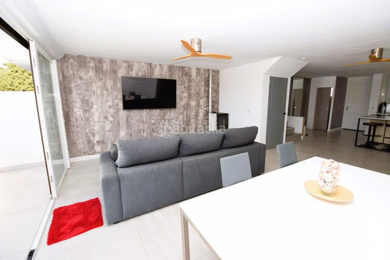 Foto bcbc9d63-e6c3-4cee-8a36-36da4767ba5e. Casa a schiera con parcheggio piscina in la cala Mijas Mijas