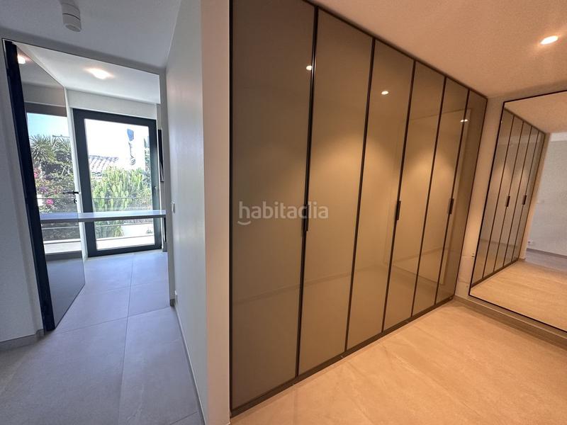 Foto 54772e3e-b592-4058-b07b-9b5ea18263c4. Xalet amb calefacció aparcament piscina a Puerto Banús Marbella