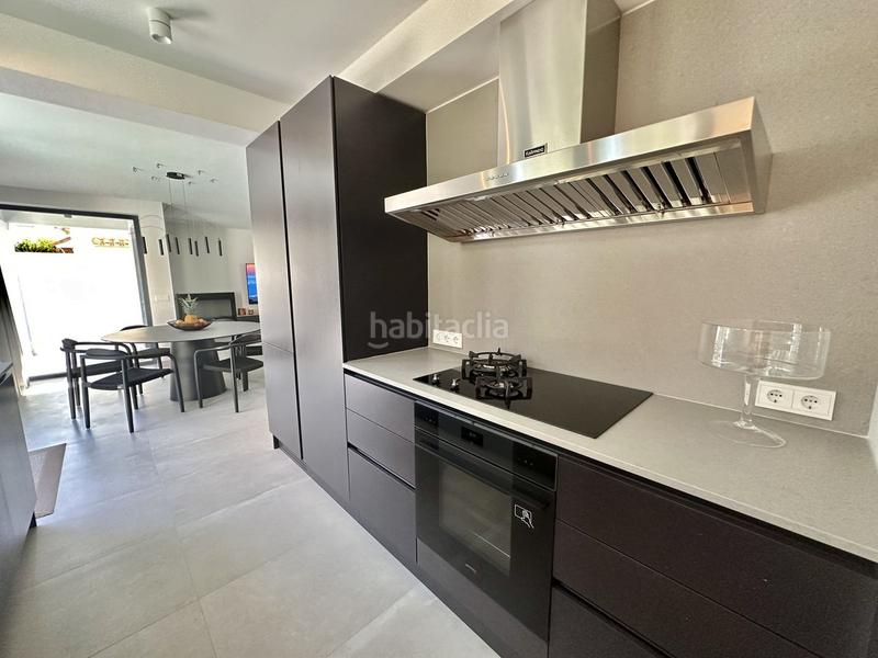 Foto 711e1697-1dd4-42e5-89e9-ec17e96ca051. Xalet amb calefacció aparcament piscina a Puerto Banús Marbella