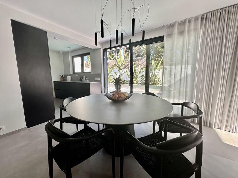 Foto ed1791e5-fbc8-4d2a-b9e0-82c81be089e6. Xalet amb calefacció aparcament piscina a Puerto Banús Marbella