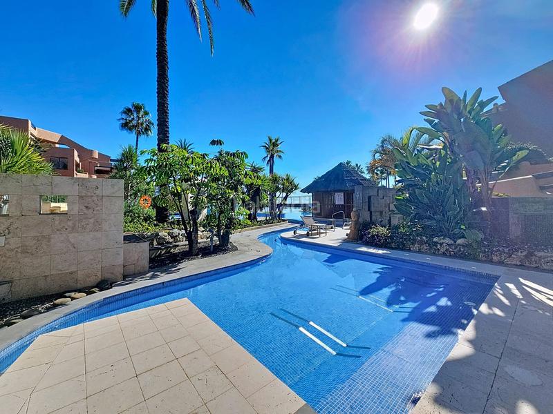 Foto 5038f493-ea75-40d0-a37f-d94a64bb8e3c. Apartament amb calefacció aparcament piscina a Bel - Air Estepona