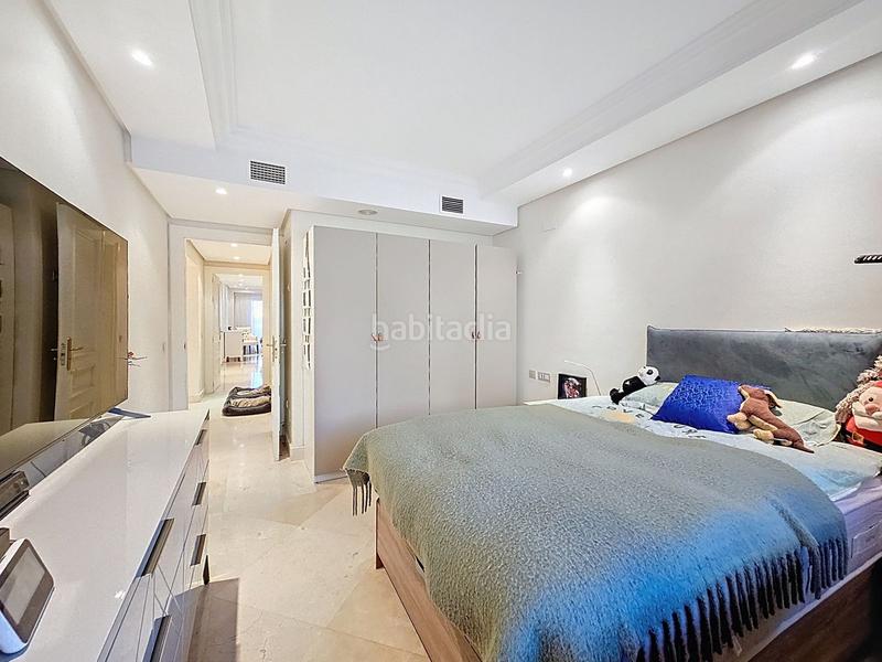 Foto c5c15d35-1534-429b-b15b-6889b0d9ef25. Apartament amb calefacció aparcament piscina a Bel - Air Estepona