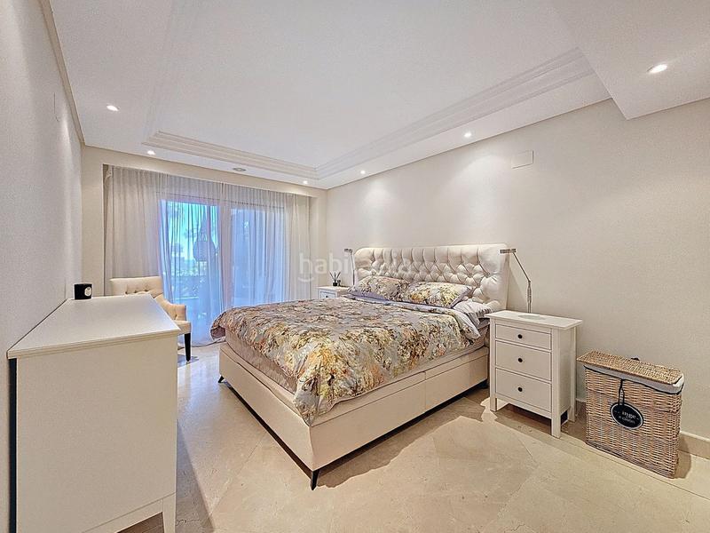 Foto f1a3a90e-5137-4a8d-80e0-ea417e5a18df. Apartament amb calefacció aparcament piscina a Bel - Air Estepona