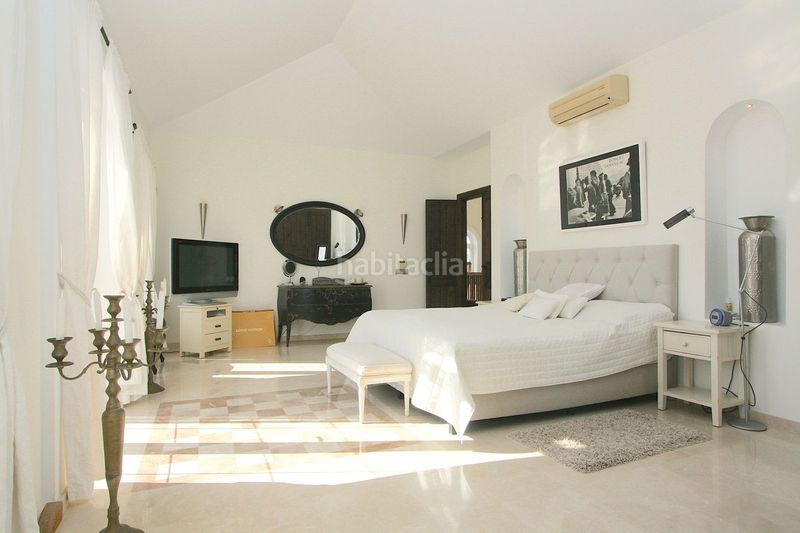Foto 3ca7693c-3cd5-4472-9dbd-6407c8fd5100. Xalet amb calefacció aparcament piscina a Mijas pueblo Mijas